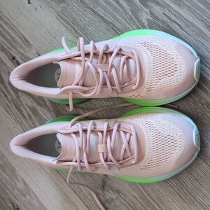 Lululemon sneakers size 7